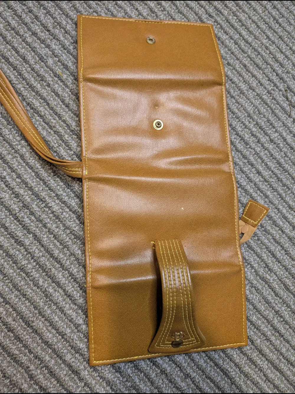 Vintage Tan Wristlet Wallet Rich cognac-tan wallet with wrist strap, snap closur